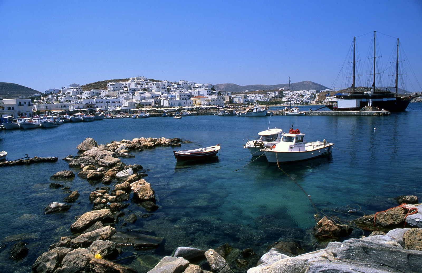 Paros 2004